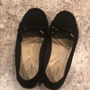 Black flats